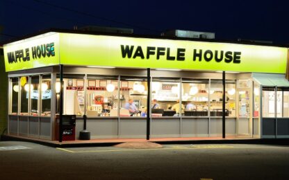 "Love Everybody" - Man Hands Out $13K To Waffle House Customers!