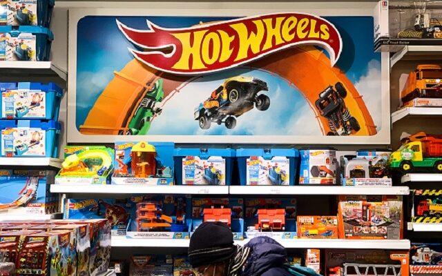 Hot Wheels Car Makeover Show Coming To NBC!
